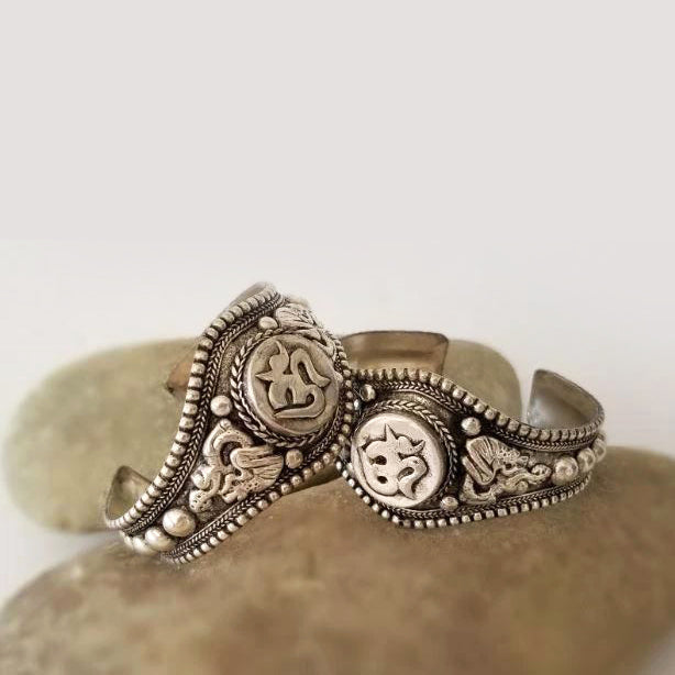 Bracelat | Accessories | Jewelry | Handmade Om White Metal Bracelet