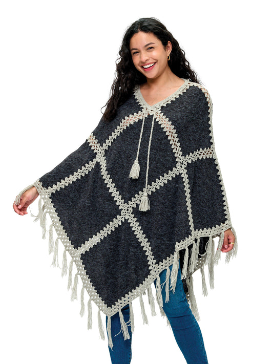 Poncho Patchwork Bohemian Vibe Crochet Details